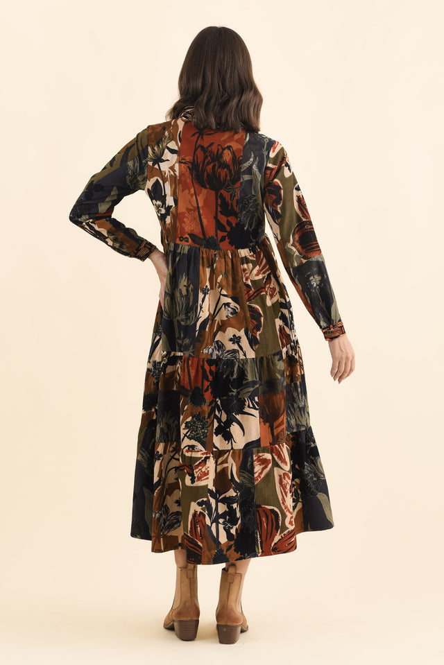 Crowne Orange Floral Cotton Pocket Dress,Brunette model,alt text|model:MJ image 6