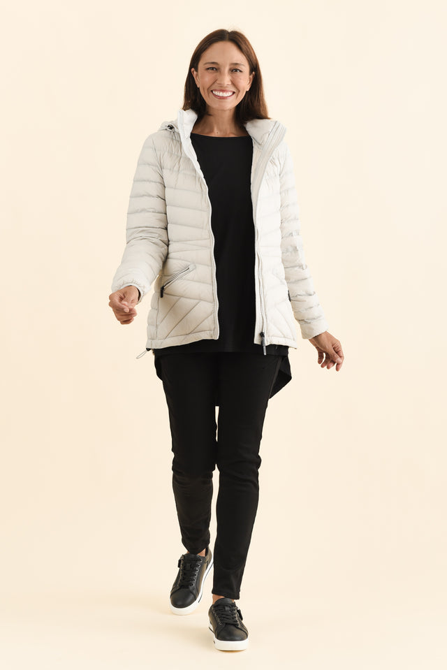 Cushla Grey Down Puffer Jacket,Brunette model,alt text|model:Cara image 8