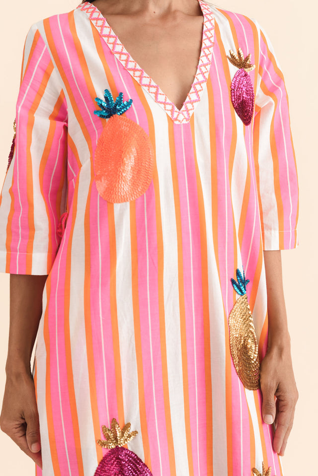 alt text|model:Cara image 6