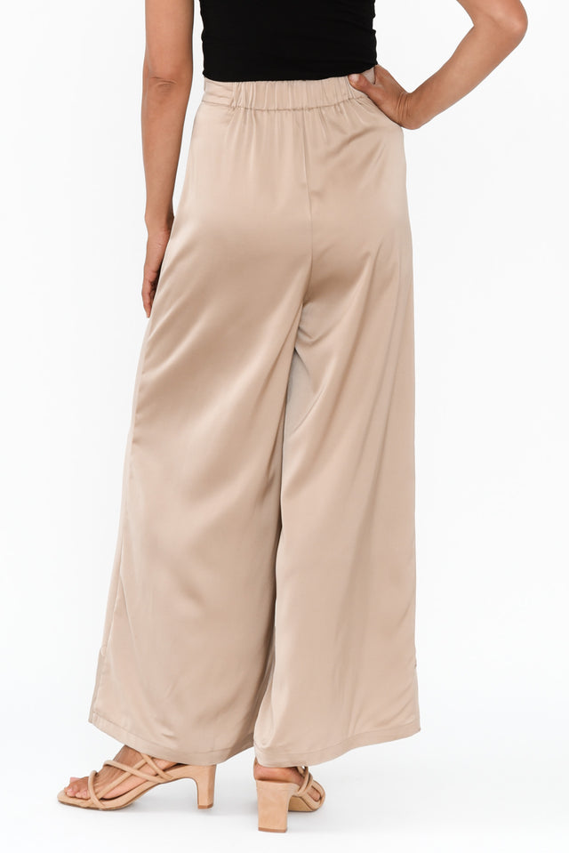 Dancer Taupe Ruffle Pants,Brunette model,alt text|model:Cara image 8