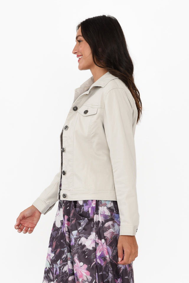 alt text|model:Brontie image 6