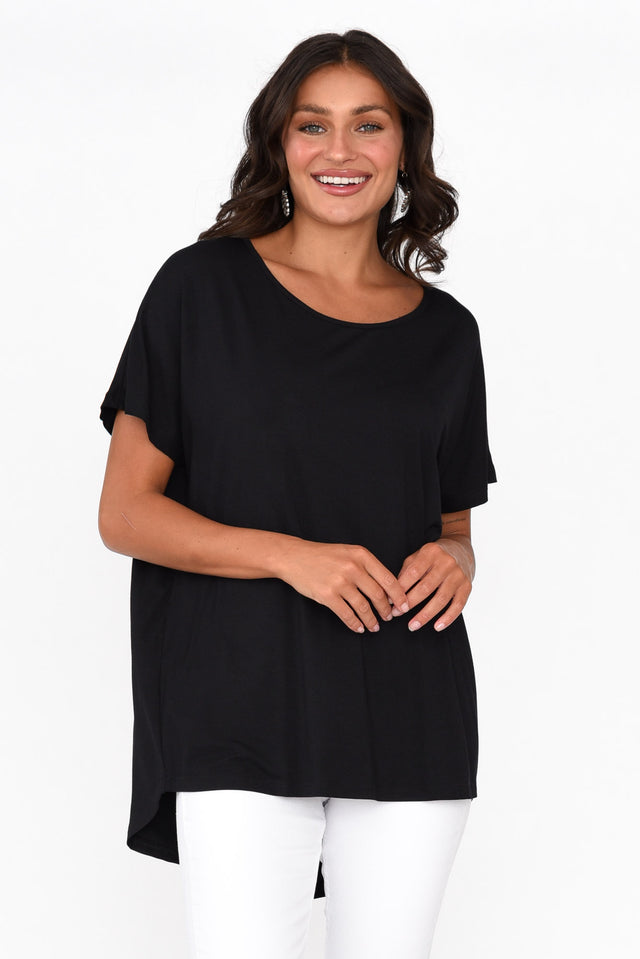 Danya Black Bamboo Top neckline_Round