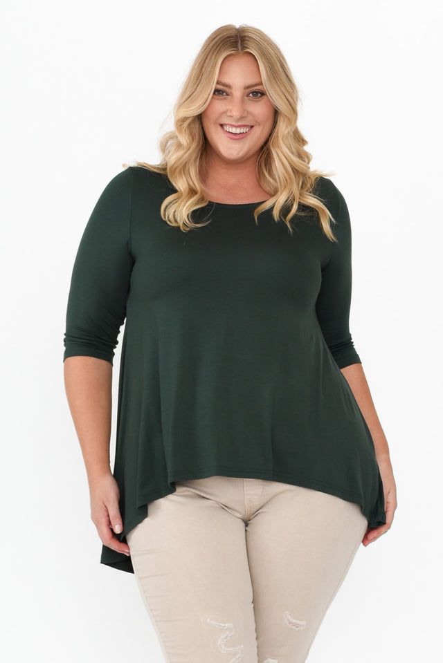 plus-size,curve-tops,plus-size-sleeved-tops,alt text|model:Caitlin;wearing:3XL