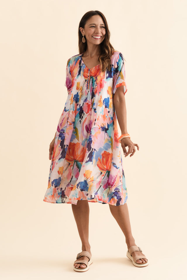 alt text|model:Cara image 3