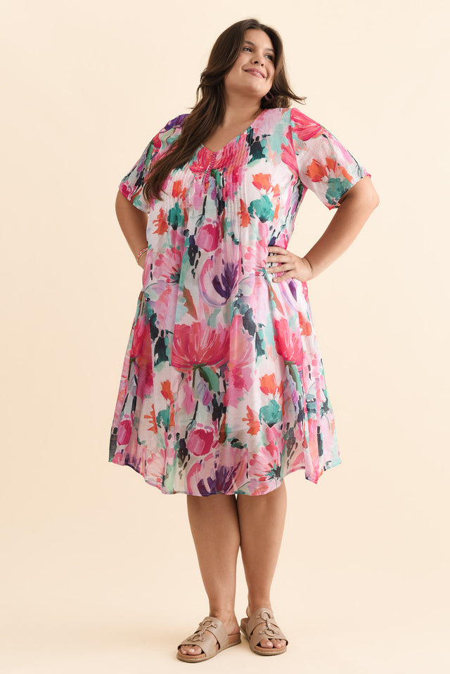 Debbie Pink Floral Pleated Dress,Brunette model,alt text|model:Gabby image 10