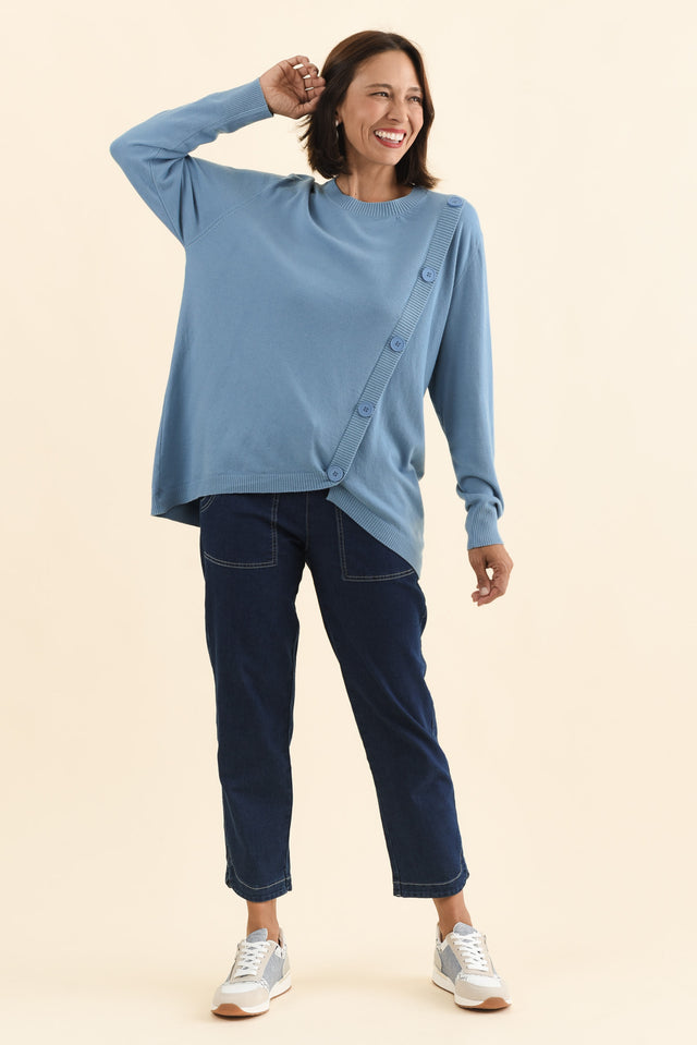 alt text|model:Cara image 7