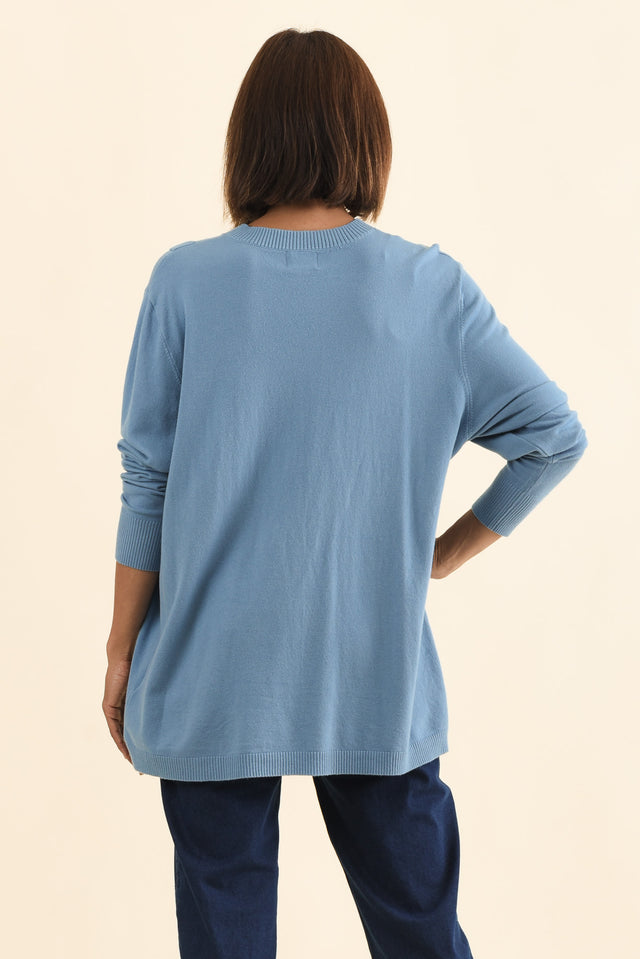 alt text|model:Cara image 5