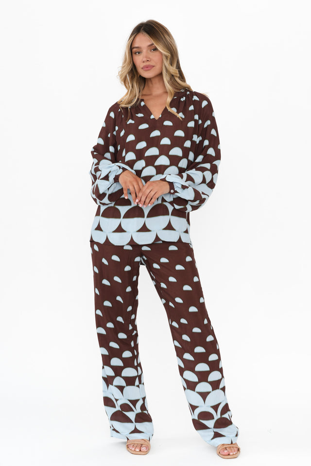 alt text|model:Mollie image 3