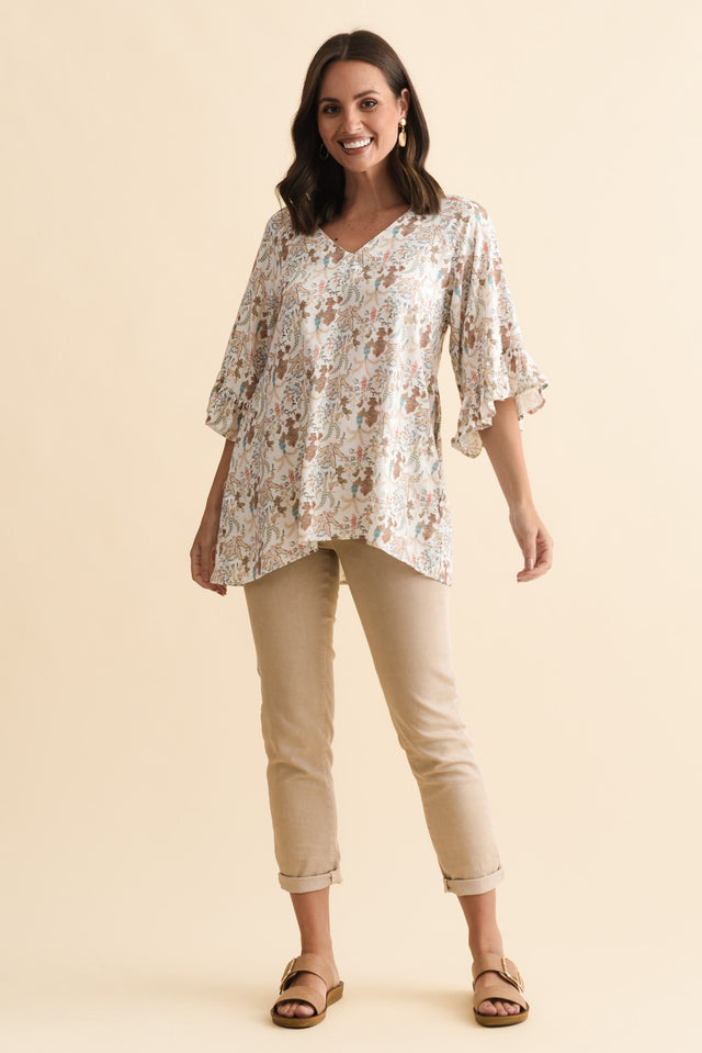 Diona Cream Garden Frill Sleeve Top,Brunette model,alt text|model:MJ image 7