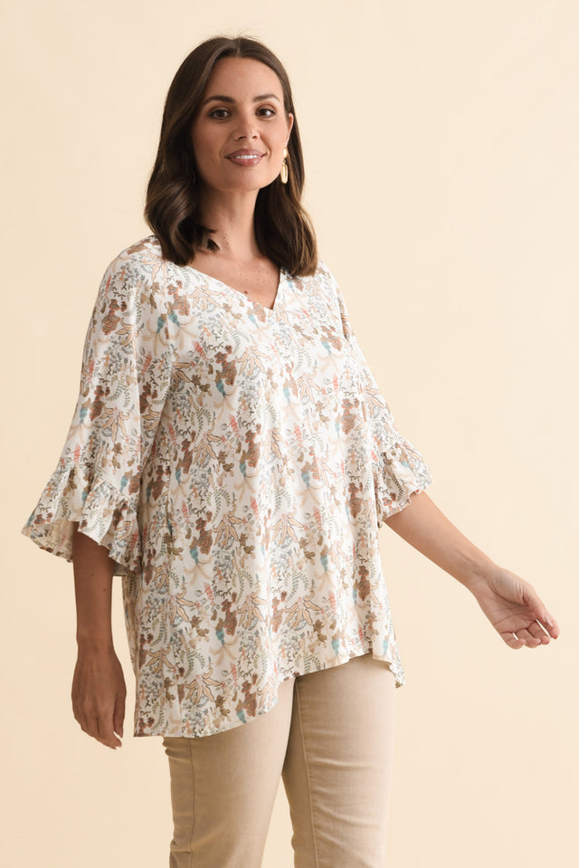 Diona Cream Garden Frill Sleeve Top,Brunette model,alt text|model:MJ image 4