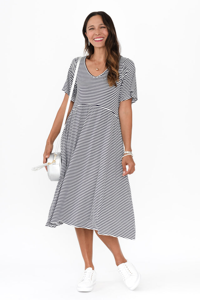 alt text|model:Cara image 4