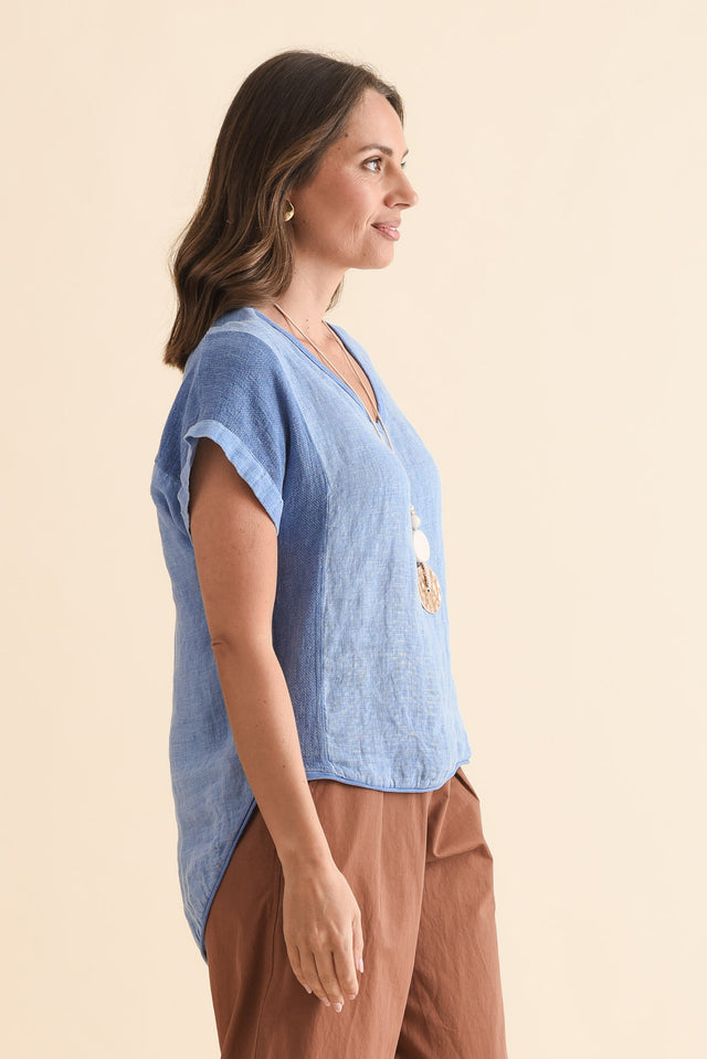 Dorian Steel Linen Cotton Top,Side,Brunette model,alt text|model:MJ image 4