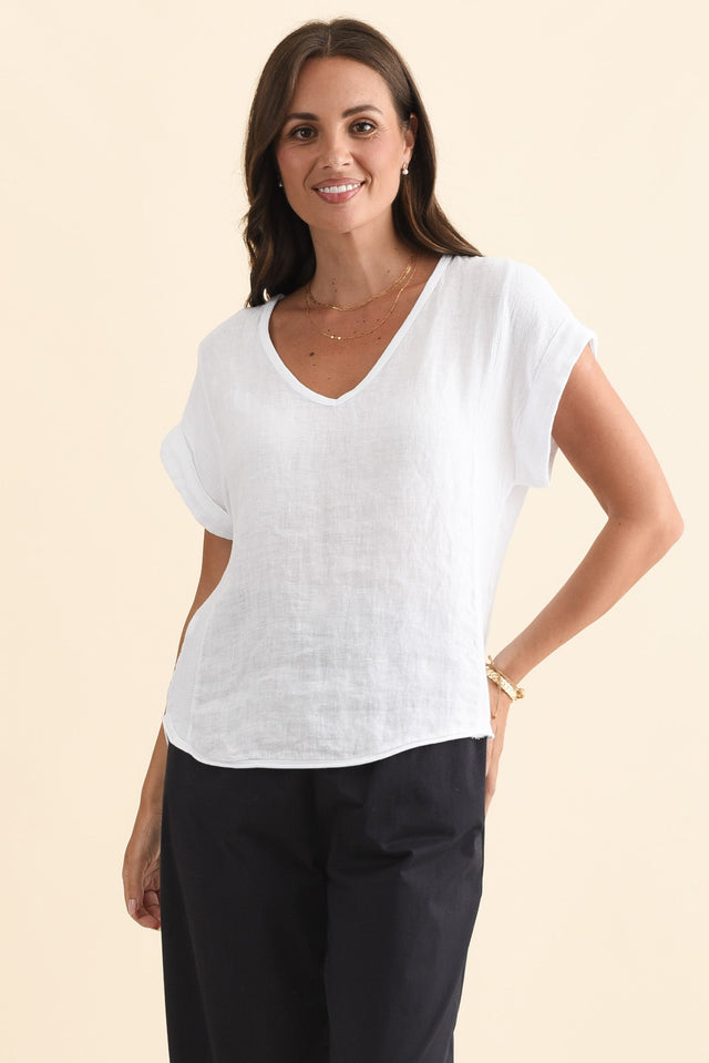 Dorian White Linen Cotton Top,Brunette model,alt text|model:MJ image 3