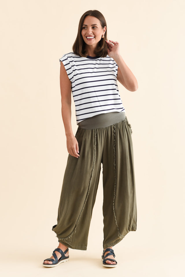 alt text|model:MJ image 7