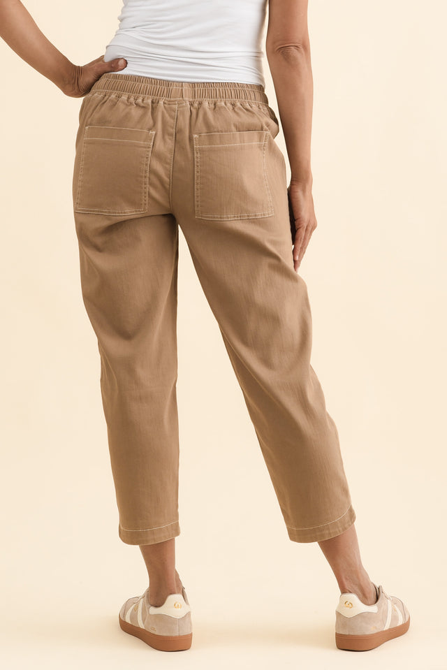 Eliana Mocha Cotton Stretch Jeans,Brunette model,alt text|model:MJ image 4