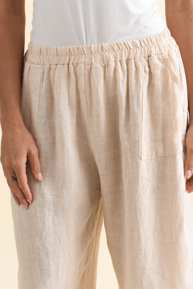 alt text|model:Brontie image 6