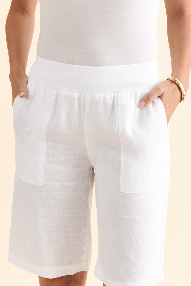 alt text|model:MJ image 6