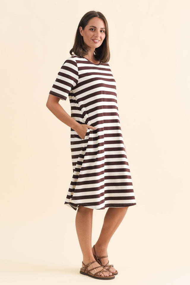 alt text|model:MJ image 4