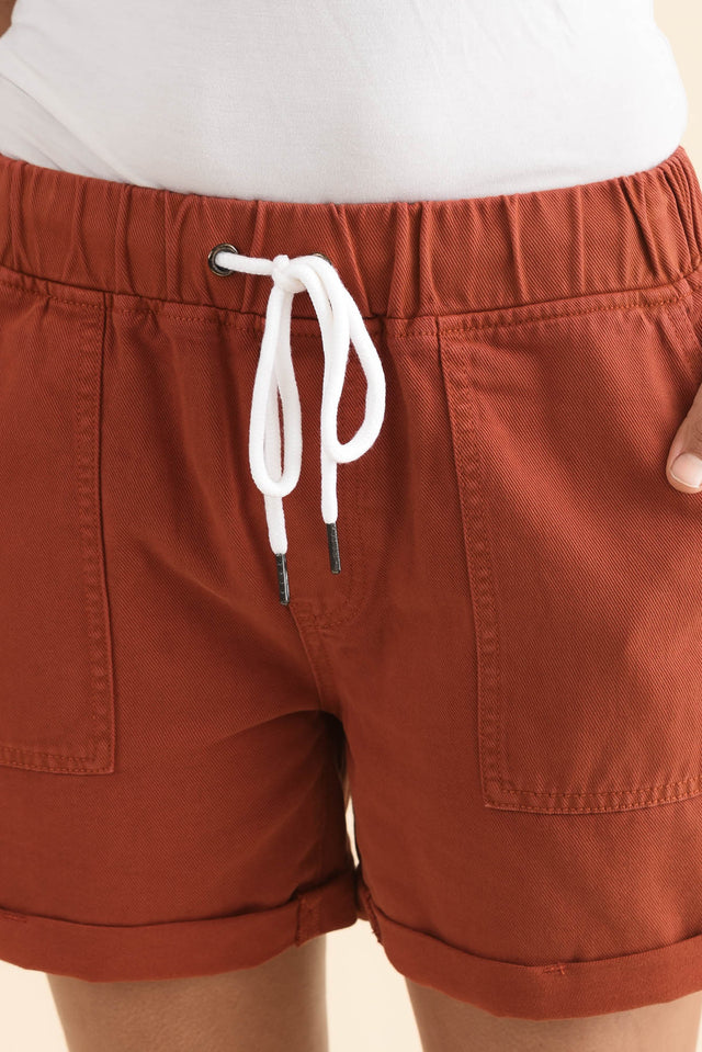 Emma Rust Denim Relaxed Shorts,Detail,Brunette model,alt text|model:Cara image 5
