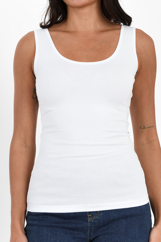 alt text|model:Brontie image 5