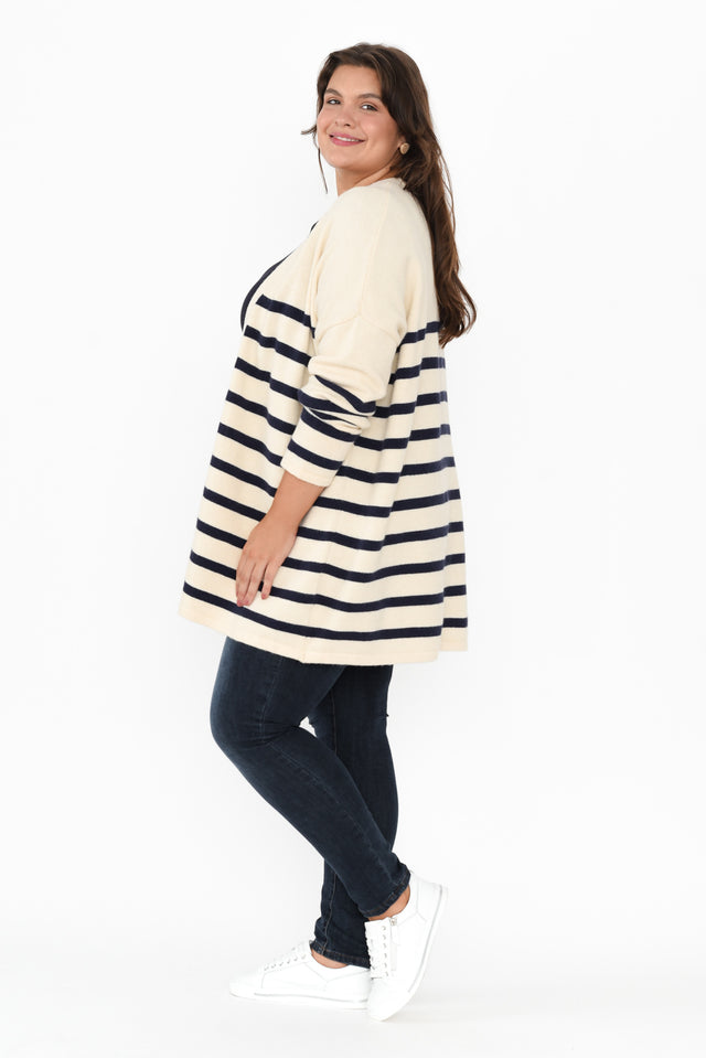 plus-size,plus-size-winter-clothing,plus-size-outerwear,plus-size-cardigans,alt text|model:Gabby image 9