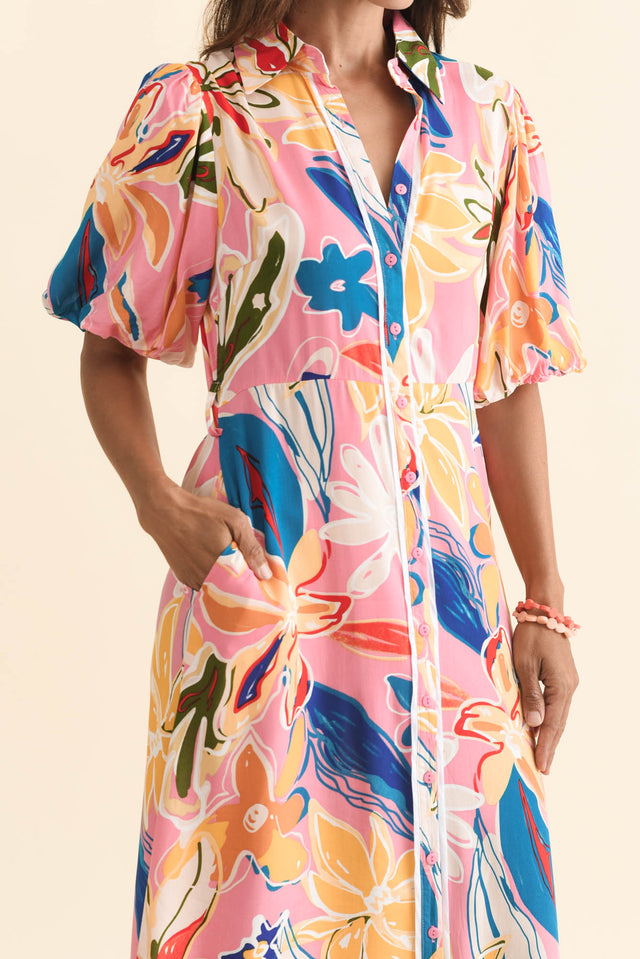 alt text|model:Cara image 6