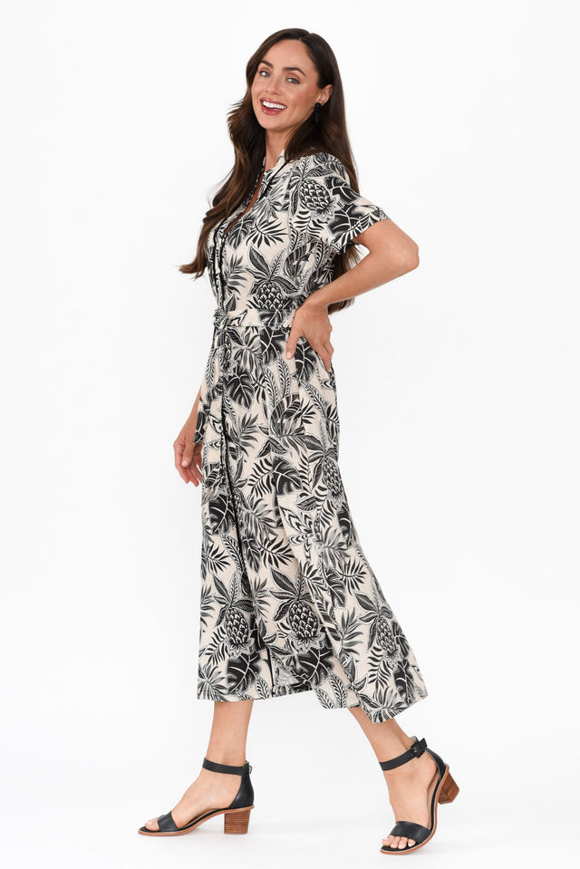 Essadora Black Leaf Linen Dress,Brunette model,alt text|model:Elouise image 5