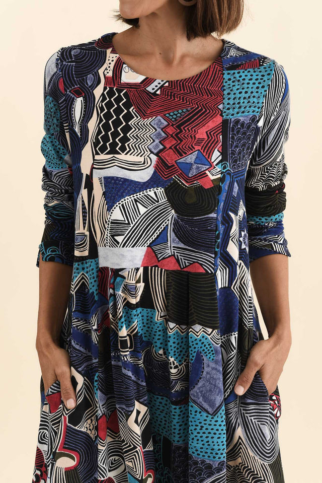 Estie Blue Abstract Pocket Midi Dress,Brunette model,alt text|model:Cara image 6