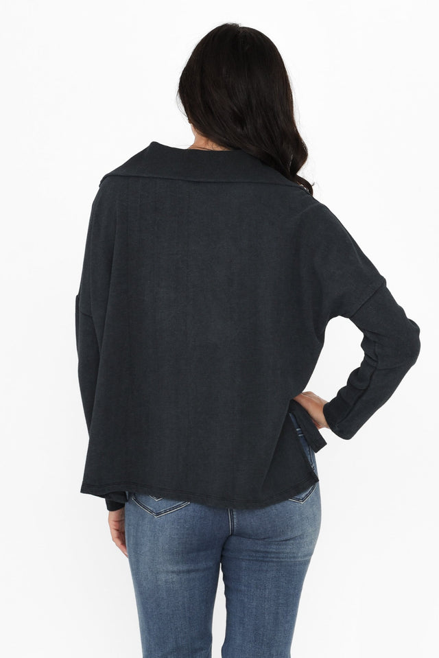 Etna Black Half Zip Sweatshirt,Brunette model,alt text|model:Brontie image 5