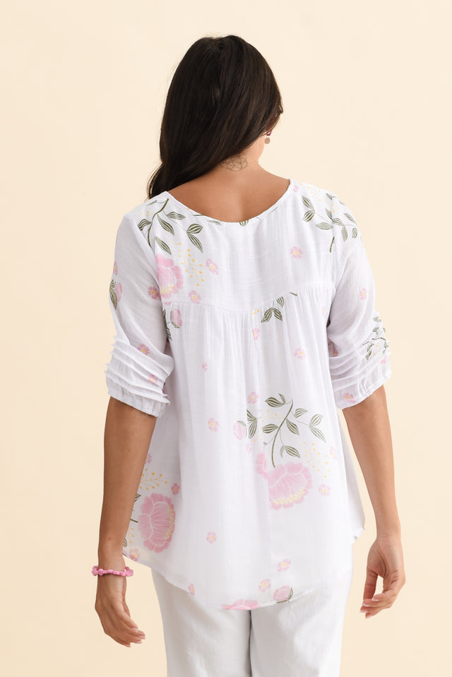 alt text|model:Brontie image 5