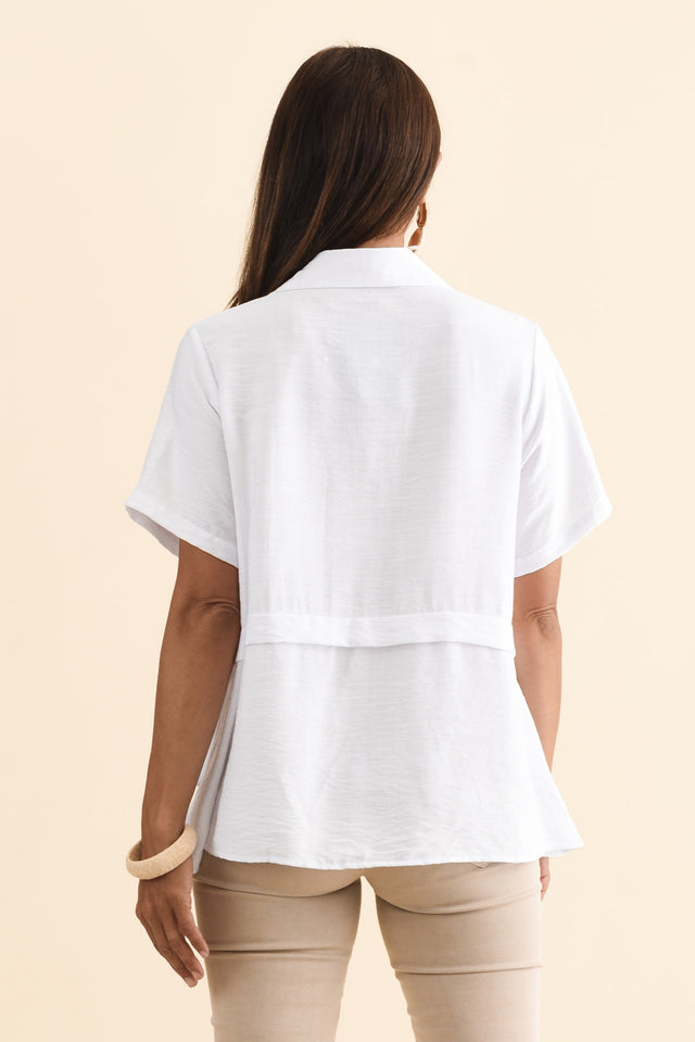 alt text|model:Cara image 6