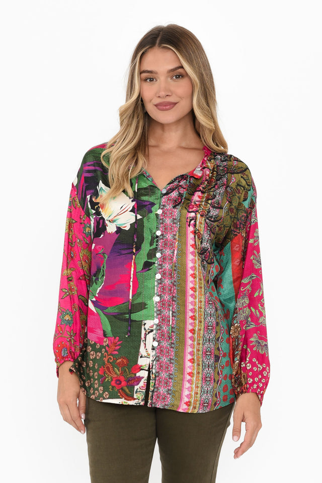 alt text|model:Mollie