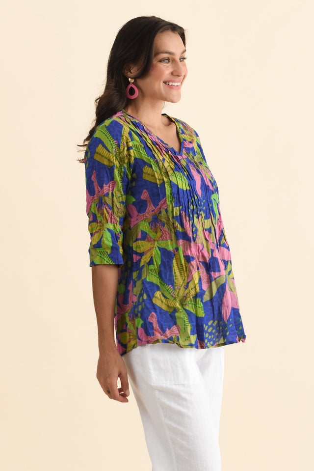 alt text|model:Brontie image 3