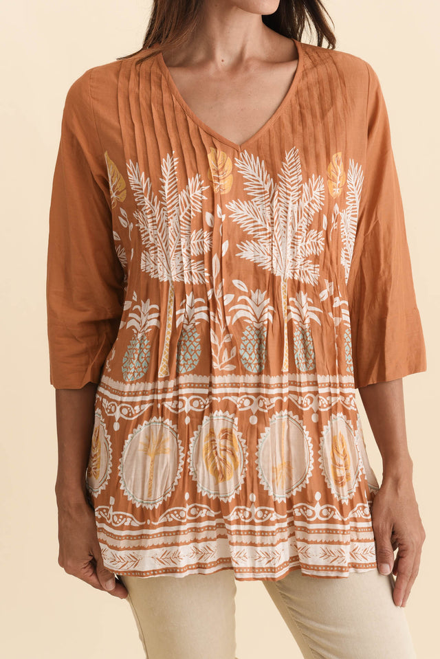 alt text|model:Cara image 6