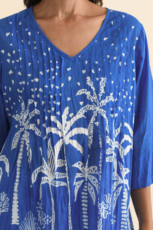 alt text|model:Cara image 6