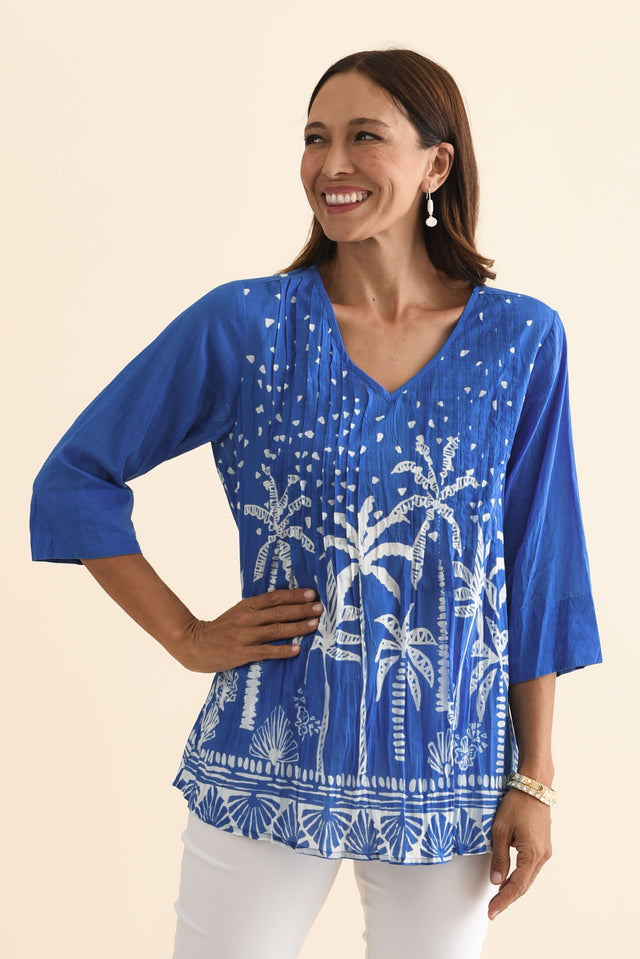 alt text|model:Cara image 1