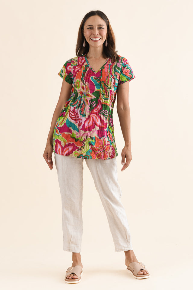 Fia Green Mosaic Crinkle Cotton Top,Full Body,Brunette model,alt text|model:Cara image 2