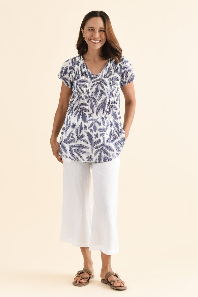 Fia Navy Garden Crinkle Cotton Top,Full Body,Brunette model,alt text|model:Cara image 6