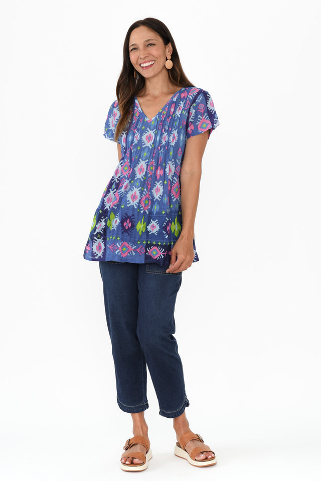 alt text|model:Cara image 7