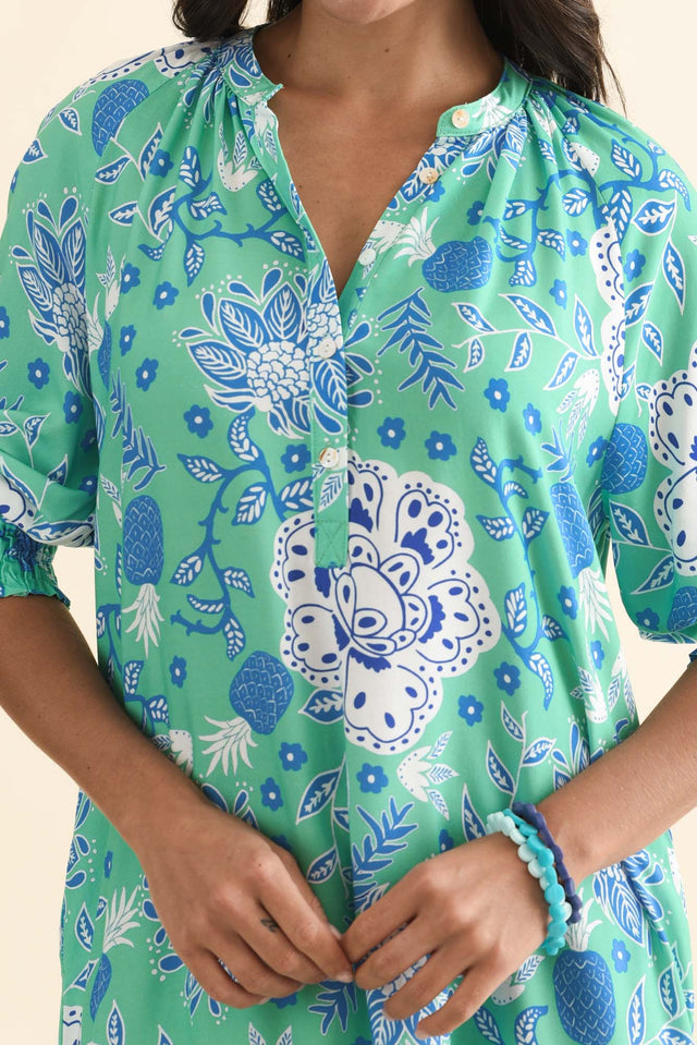 alt text|model:Brontie image 7