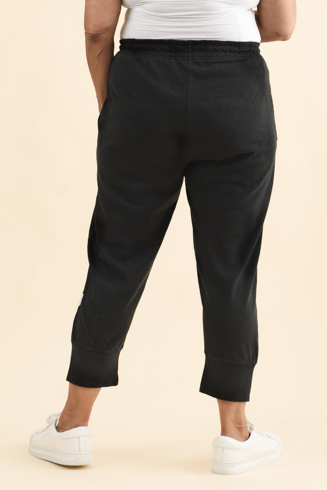 Fundamental Brunch Black Cotton Sweatpants,Brunette model,alt text|model:Pilita image 13