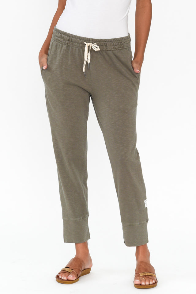 alt text|model:Brontie image 1