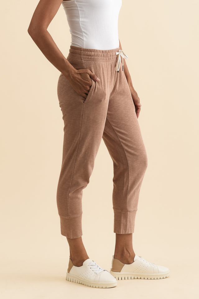 Fundamental Brunch Mocha Cotton Sweatpants,Brunette model,alt text|model:Cara image 6