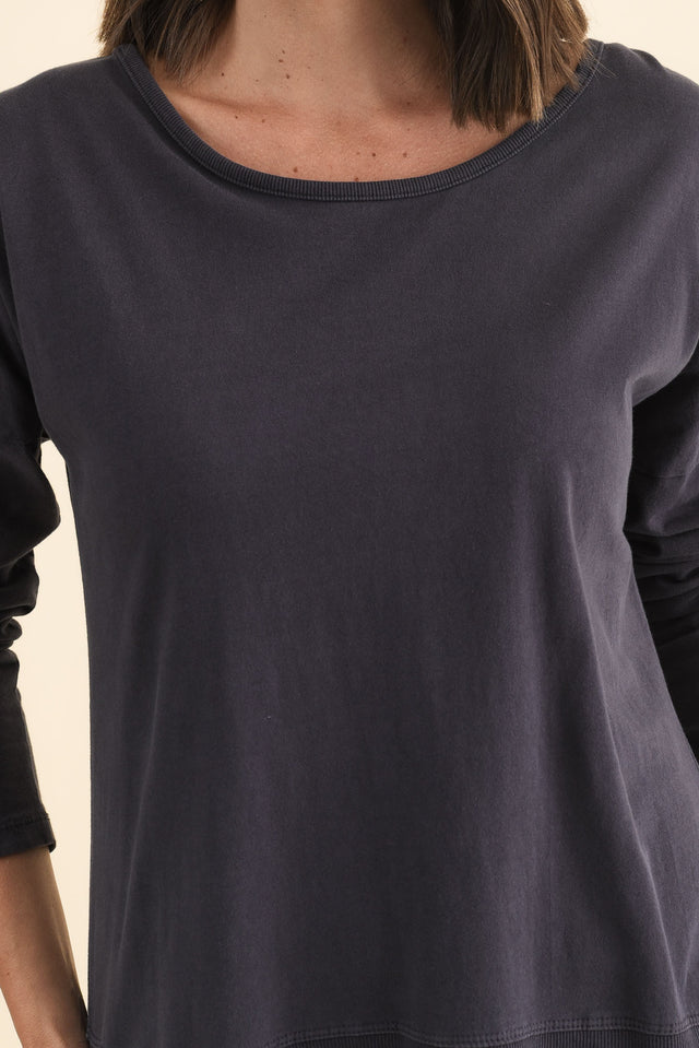 alt text|model:MJ image 6