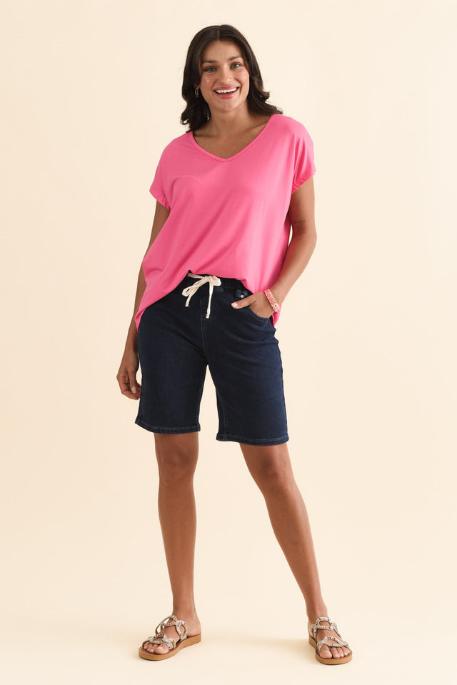 alt text|model:Brontie image 3