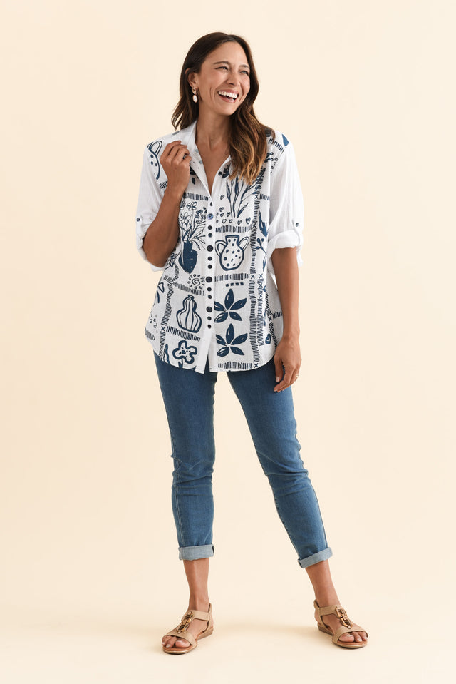 alt text|model:Cara image 8