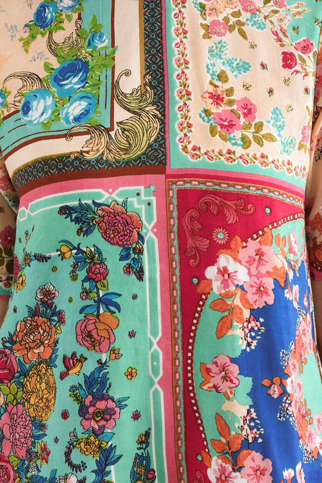 Gerbera Green Mosaic Pocket Dress,Detail,Brunette model,alt text|model:Cara image 5