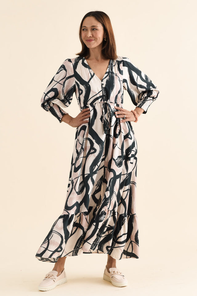 Gilda Black Brush Stroke Tie Dress,brunette model,Full Outfit,alt text|model:Cara