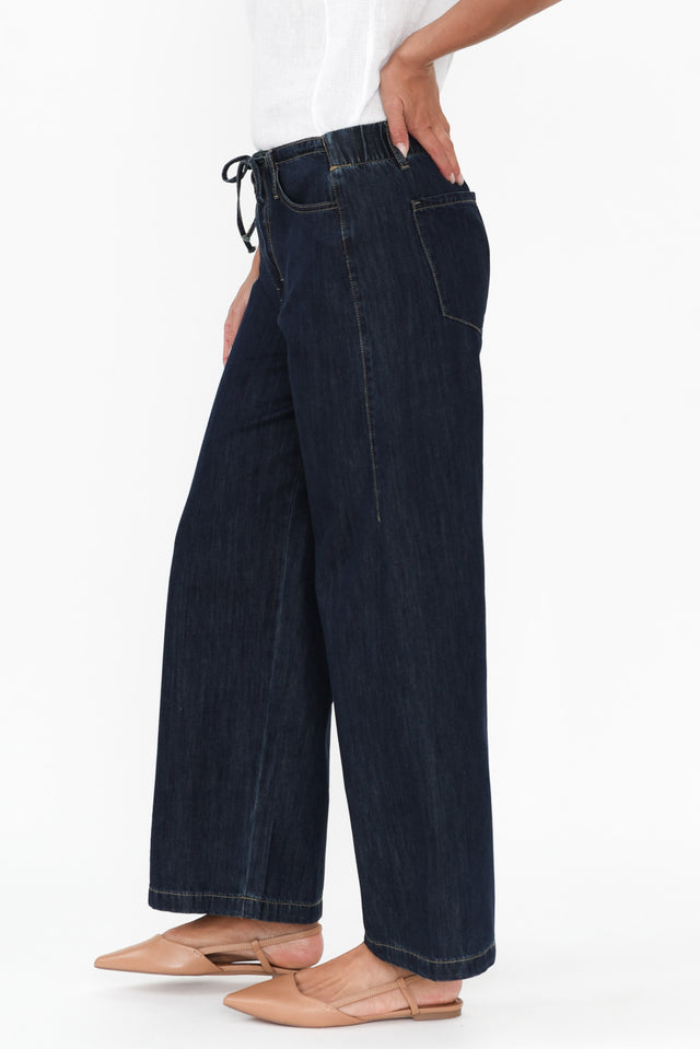 alt text|model:Brontie image 4