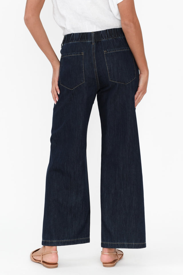 alt text|model:Brontie image 5